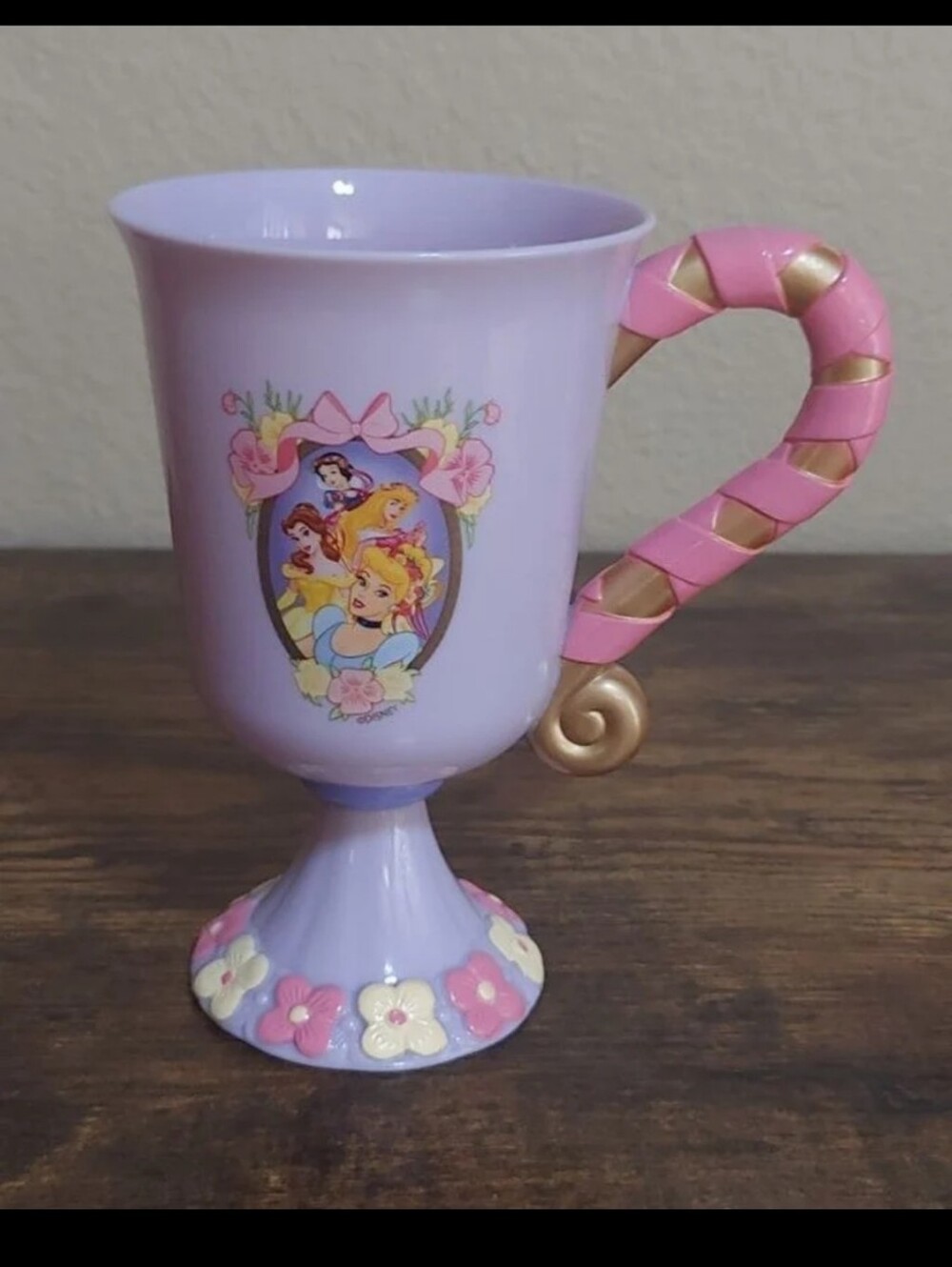Rare (Hard to find) Disney Cinderella,Sleeping Beauty,Belle,Snow White Cup